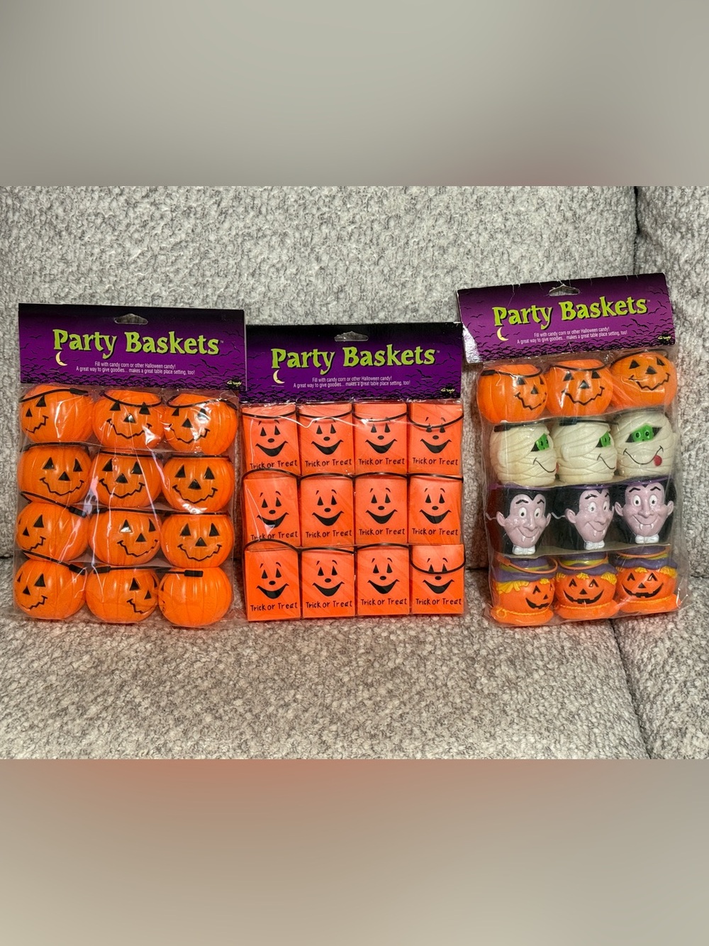 Fun World Vintage 90’s Party Baskets Halloween Pumpkin Pails